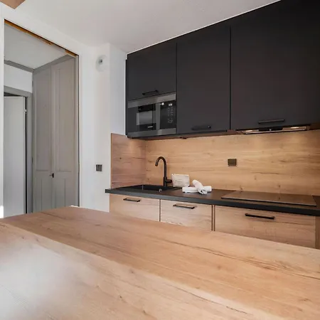 Aux Pieds Des Pistes A - Fr-1-640-82